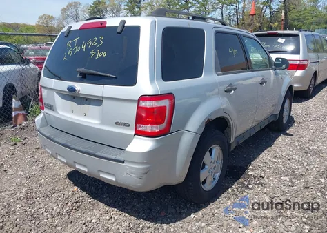 2008 Ford Escape Xlt z USA, uszkodzony, nr VIN 1FMCU93188KC81213